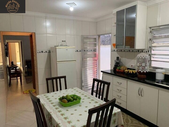 Sobrado, 3 quartos, 207 m² - Foto 4