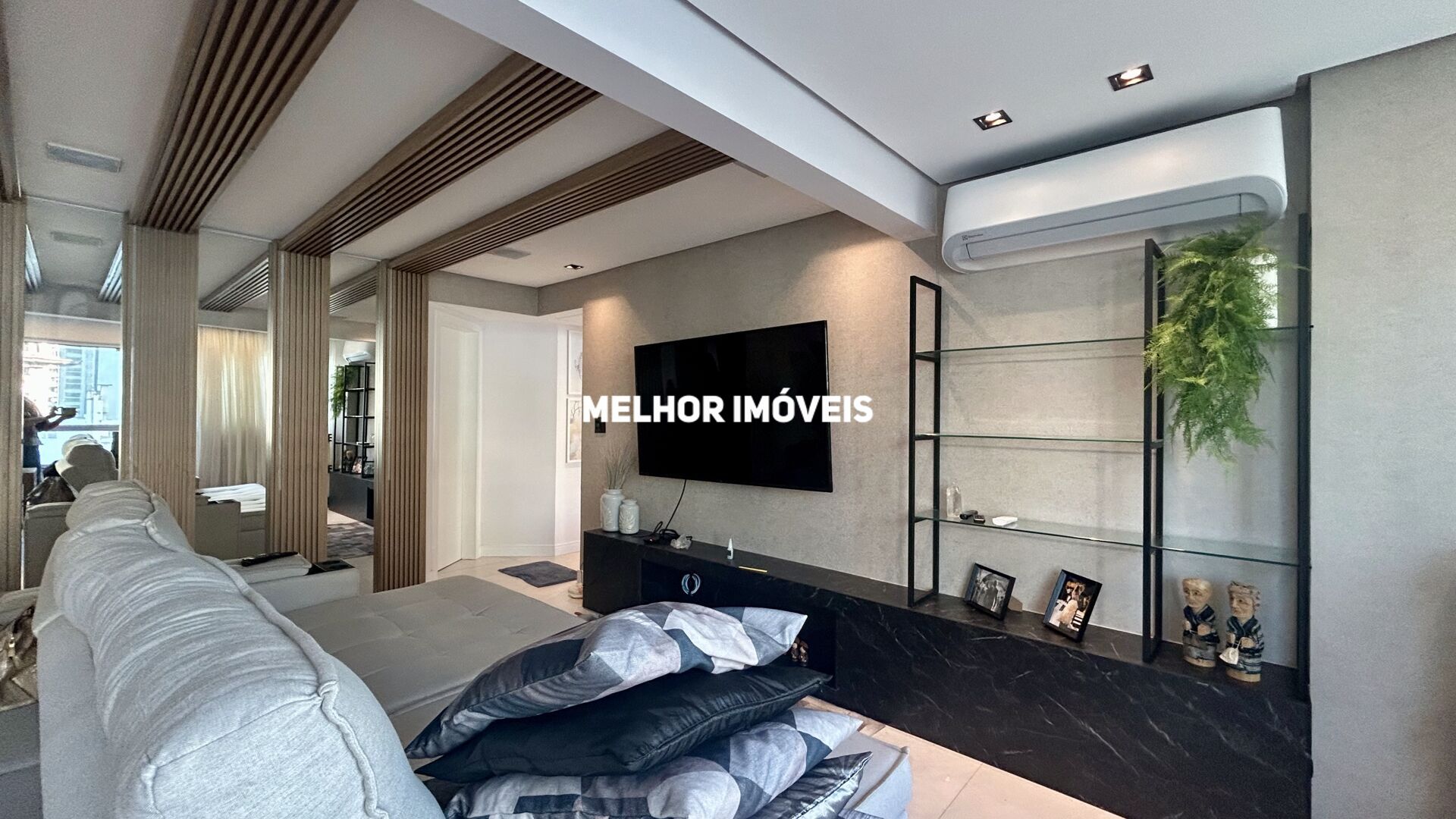 Apartamento, 3 quartos, 137 m² - Foto 2
