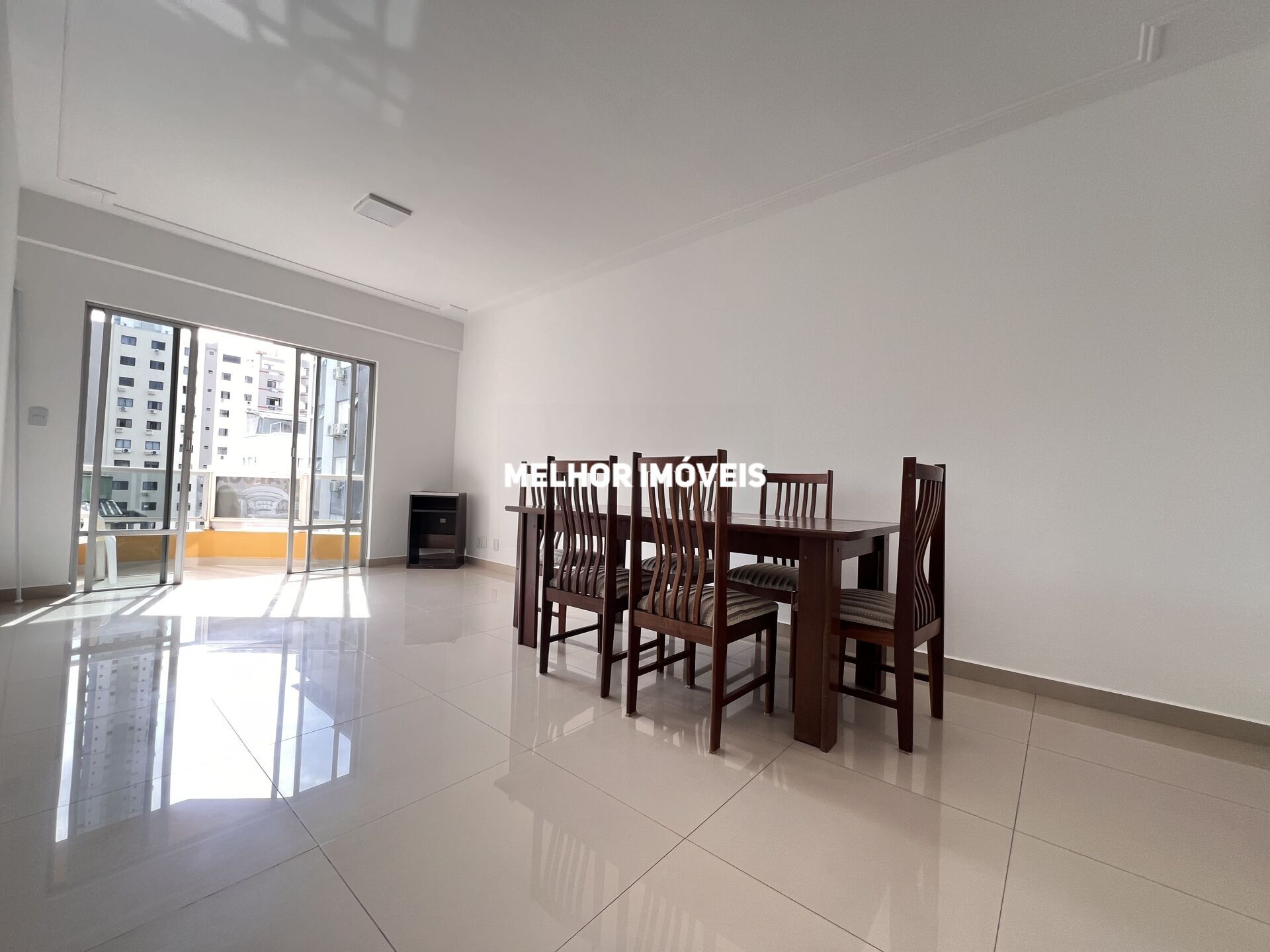 Apartamento, 2 quartos, 76 m² - Foto 2