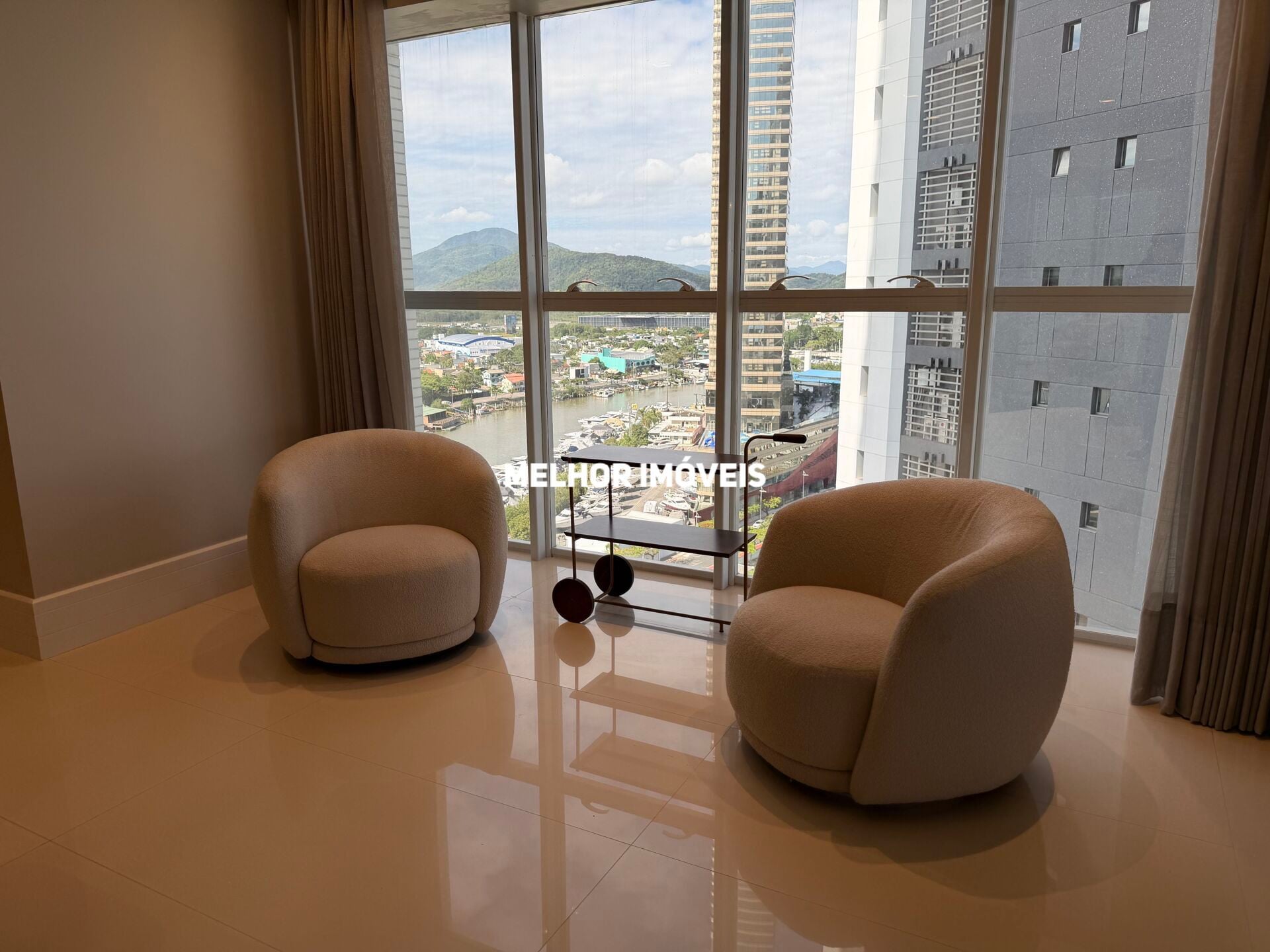 Apartamento, 4 quartos, 237 m² - Foto 4