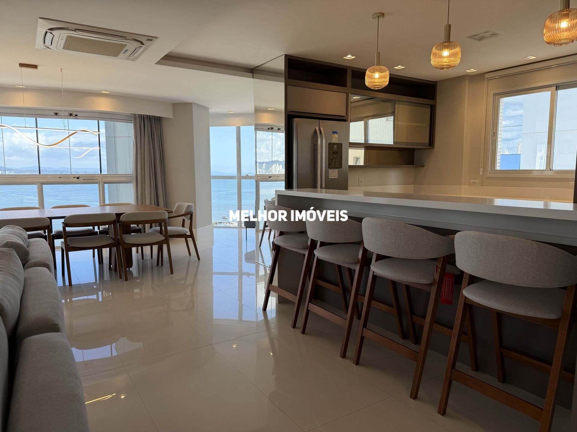 Apartamento, 4 quartos, 237 m² - Foto 1