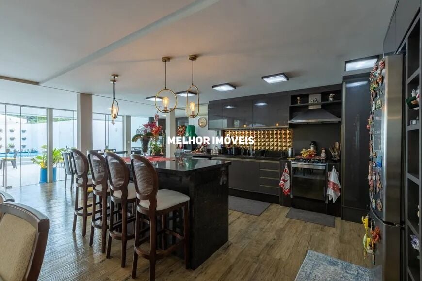 Casa, 4 quartos, 310 m² - Foto 3