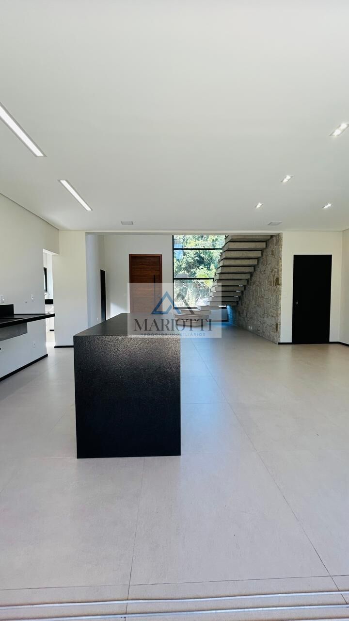 Casa, 4 quartos, 310 m² - Foto 22