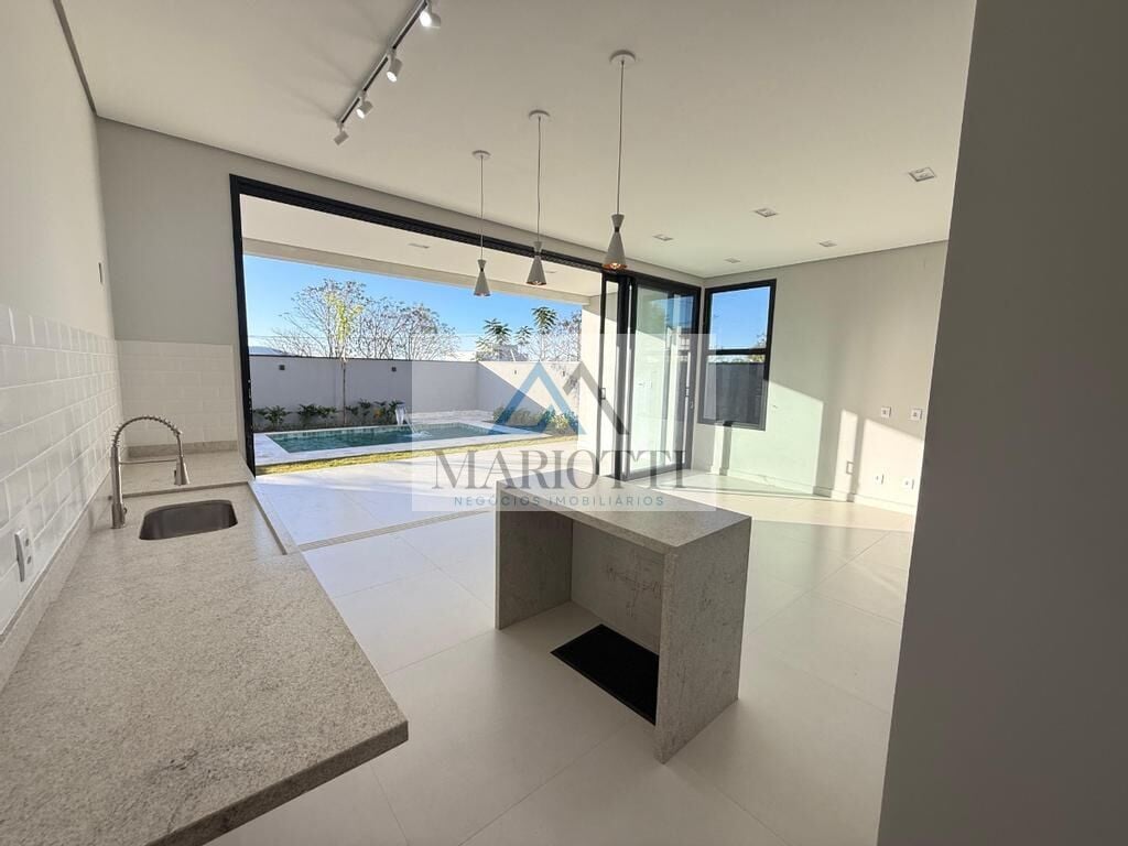 Casa, 3 quartos, 213 m² - Foto 34