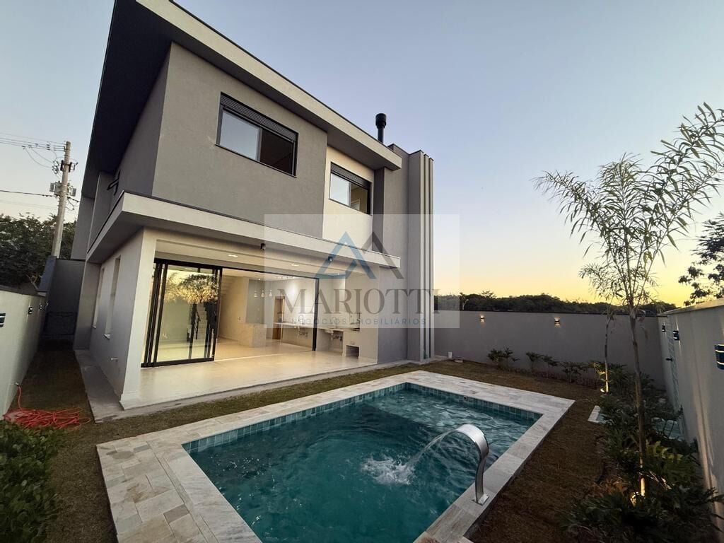 Casa, 3 quartos, 213 m² - Foto 2
