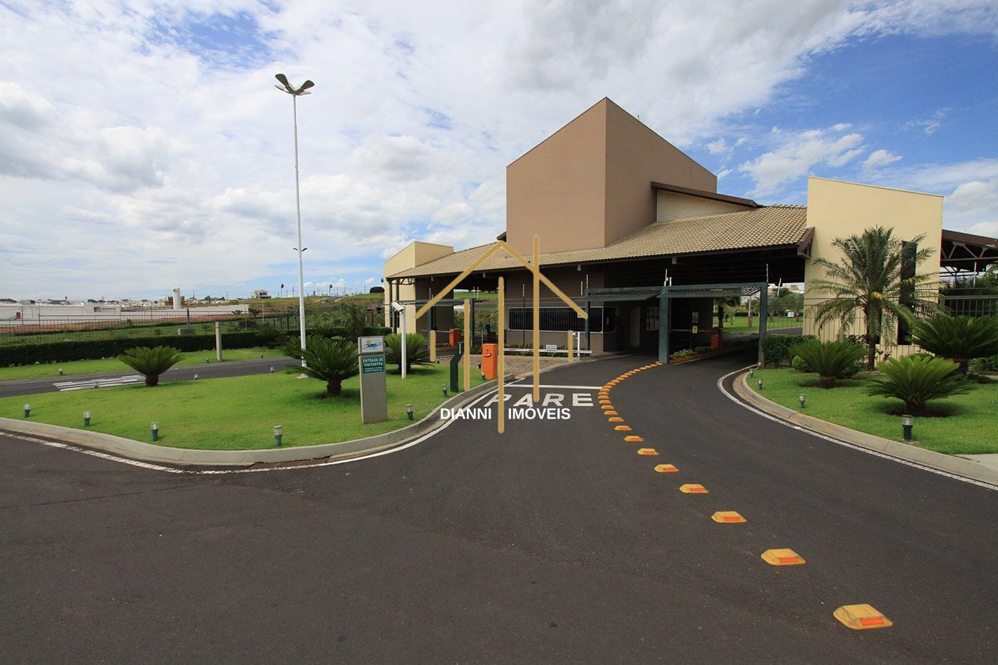 Casa de Condomínio com 4 quartos à venda, 340m² — foto 36 de 37