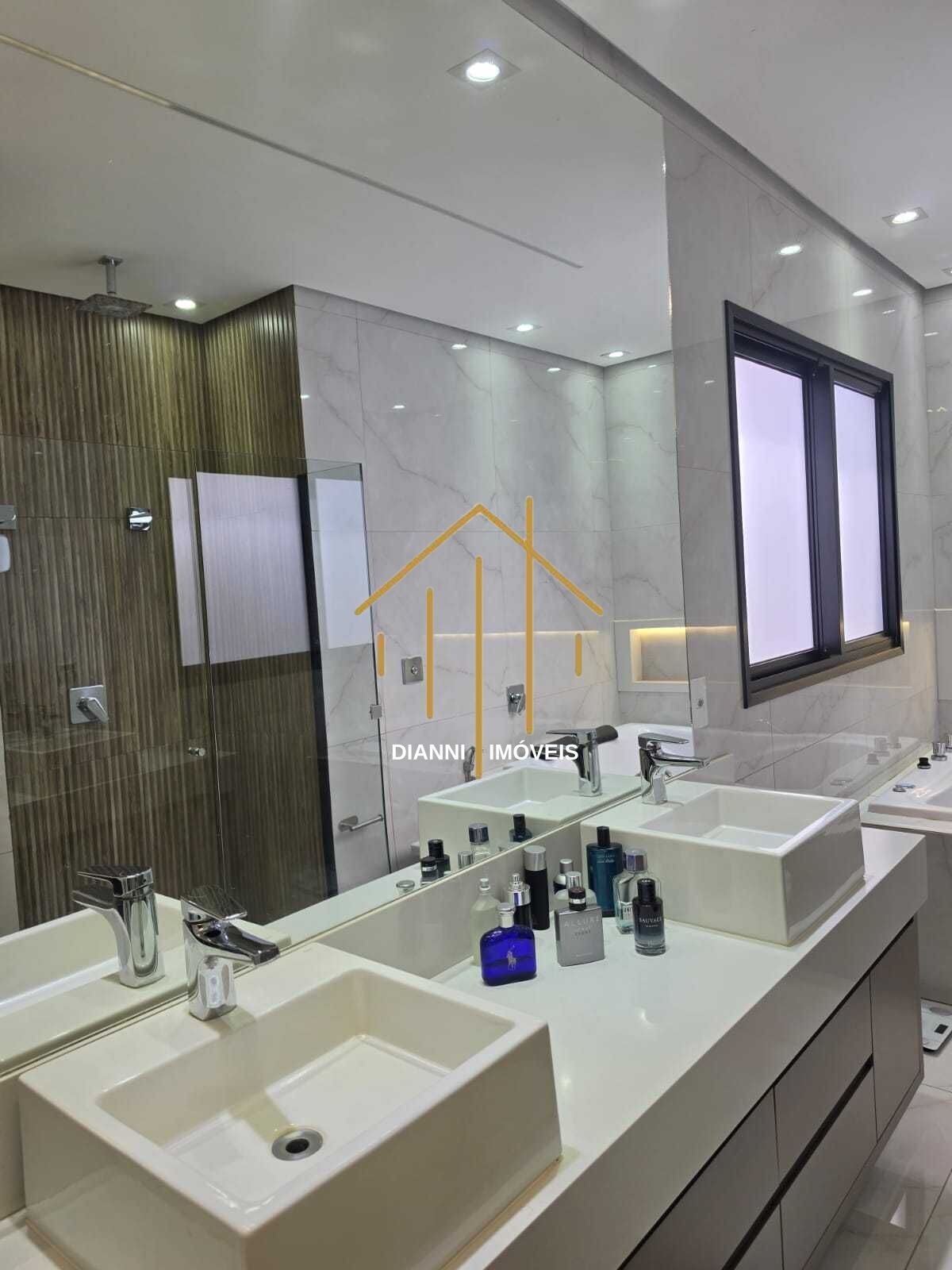 Casa de Condomínio com 3 quartos à venda, 220m² — foto 18 de 38