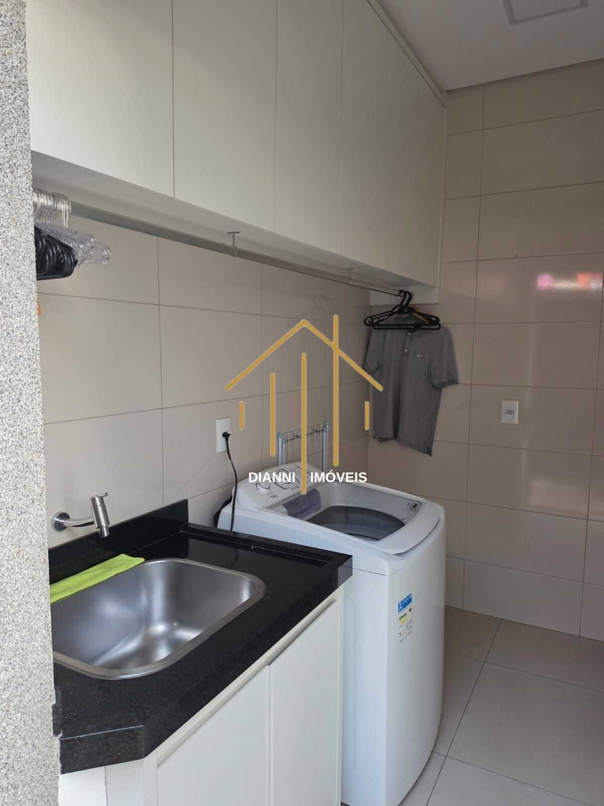 Casa de Condomínio com 3 quartos à venda, 220m² — foto 25 de 38