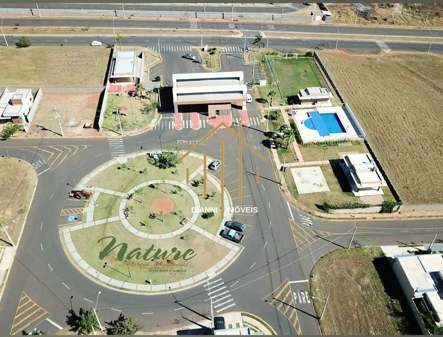 Terreno / Lote / Condomínio à venda, 220m² — foto 2 de 13