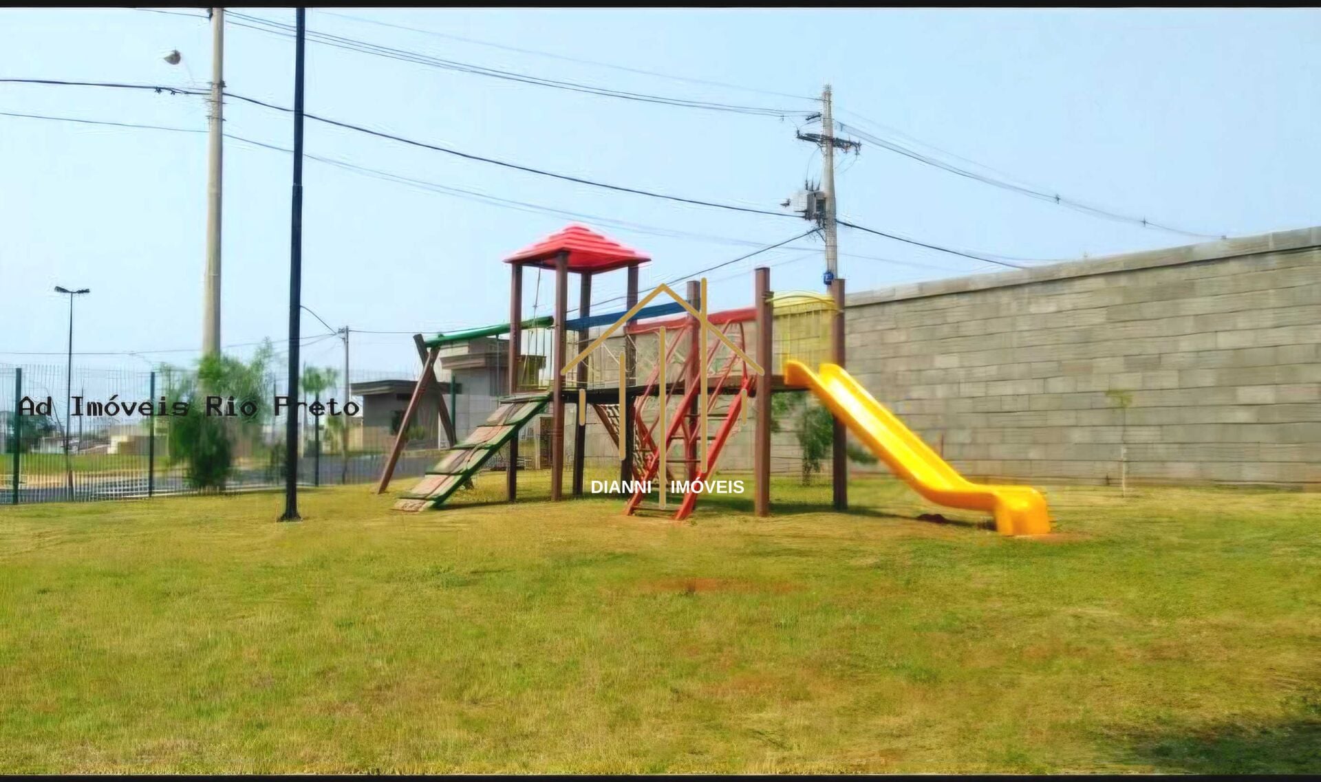 Terreno / Lote / Condomínio à venda, 220m² — foto 12 de 13