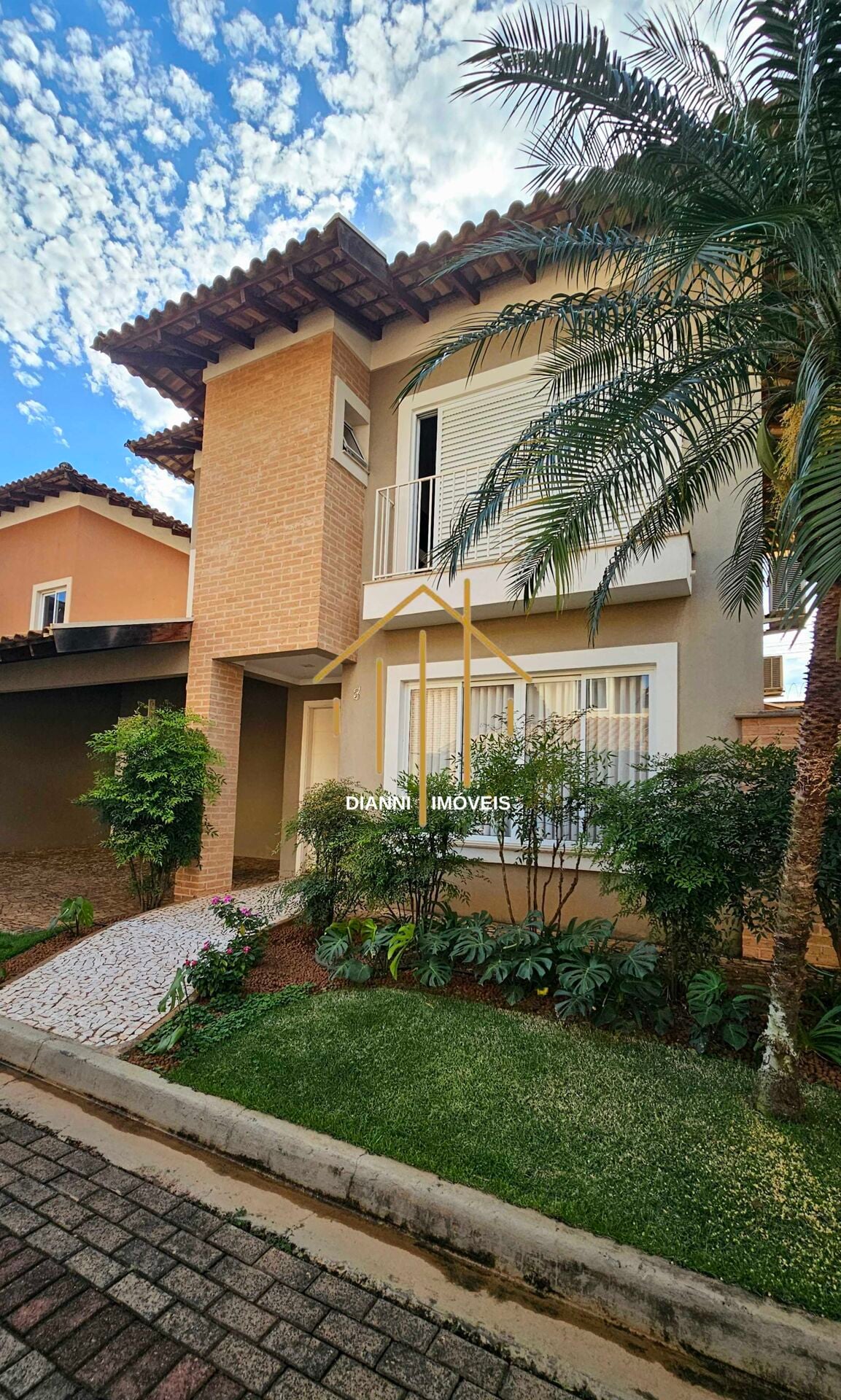 Casa de Condomínio com 3 quartos à venda, 175m² — foto 2 de 41