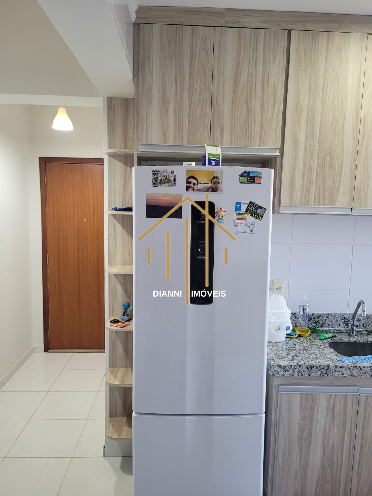 Apartamento com 2 quartos à venda, 65m² — foto 2 de 6