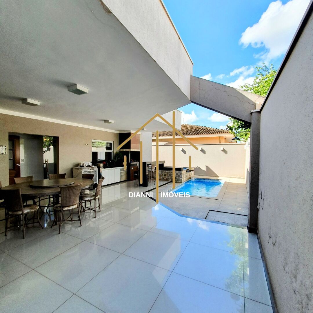 Casa de Condomínio com 3 quartos à venda, 230m² — foto 4 de 28