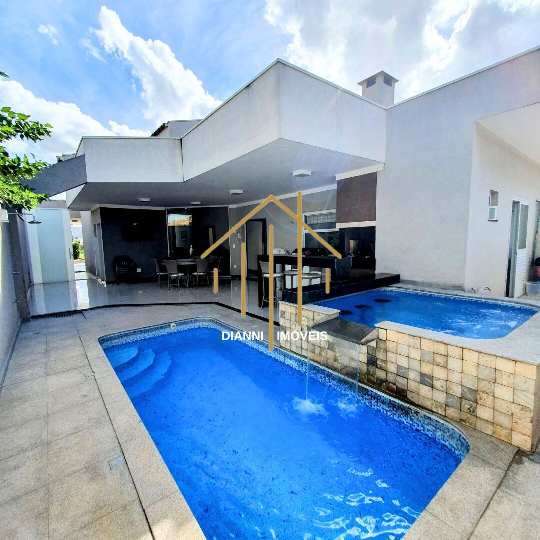 Casa de Condomínio com 3 quartos à venda, 230m² — foto 2 de 28