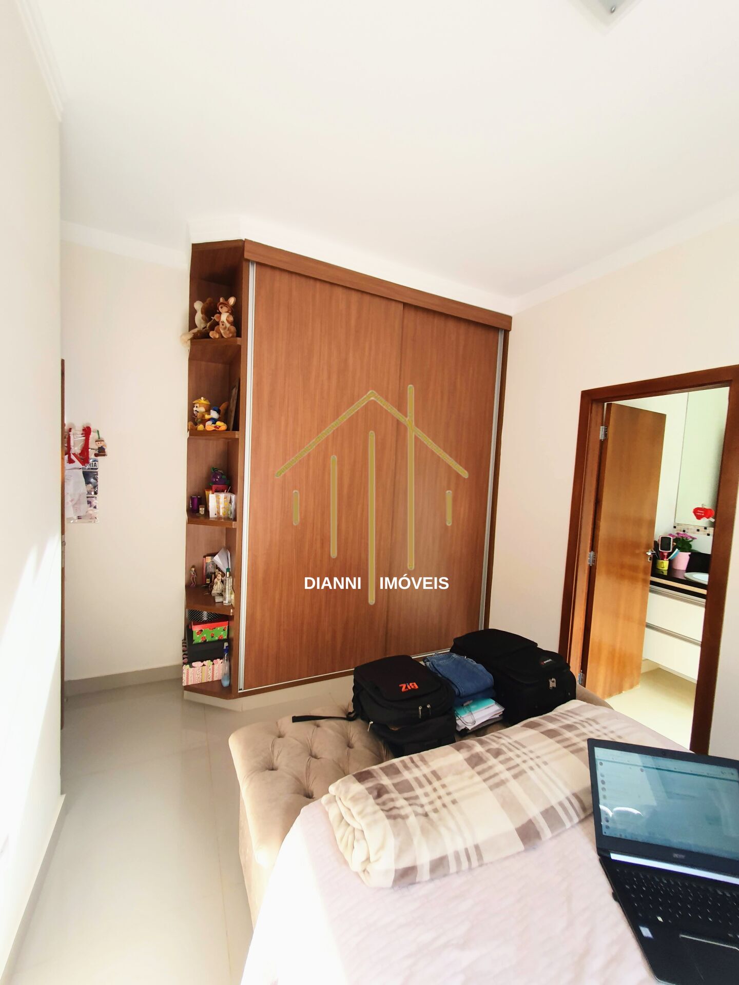 Casa de Condomínio com 3 quartos à venda, 230m² — foto 19 de 28