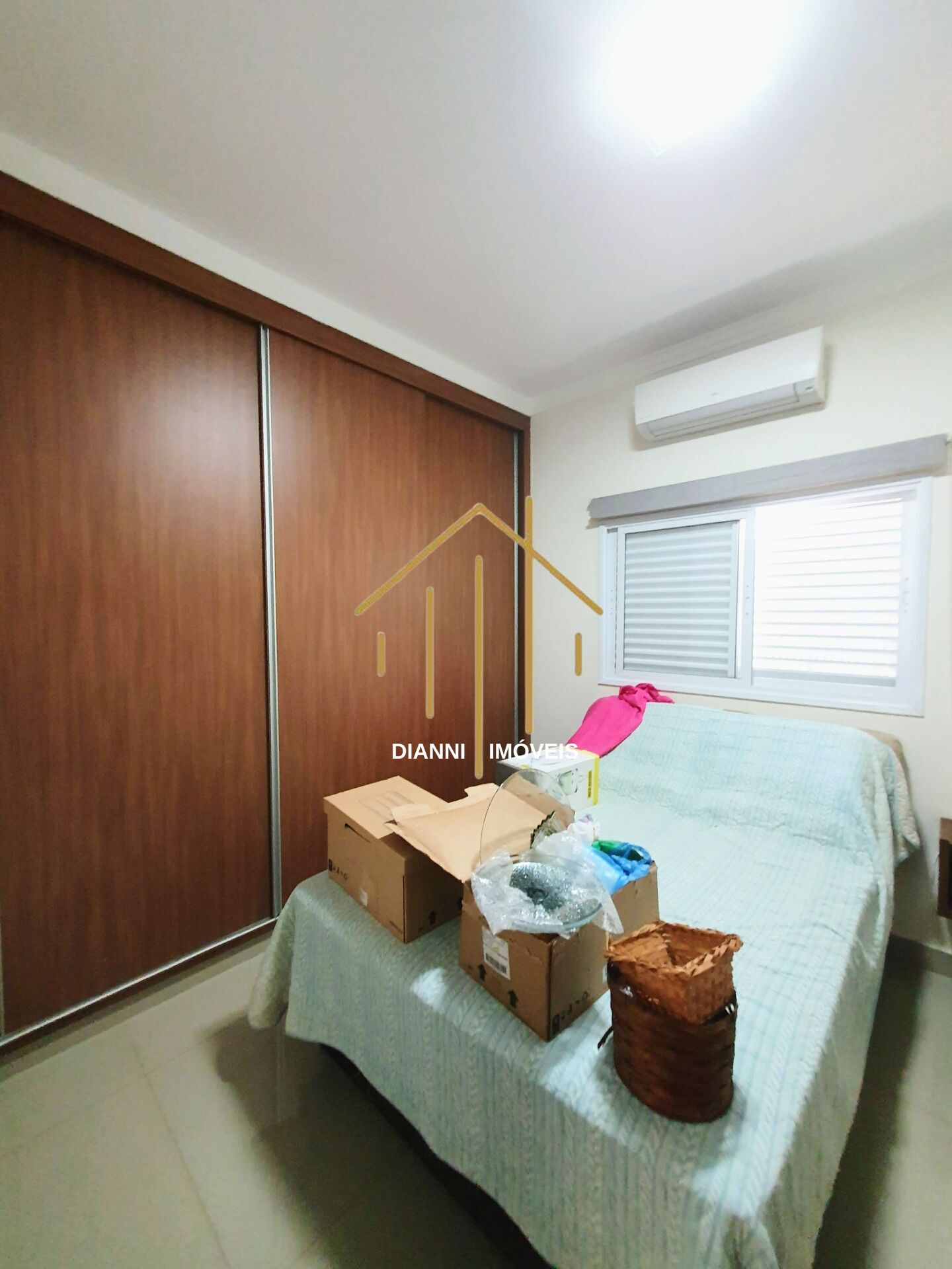 Casa de Condomínio com 3 quartos à venda, 230m² — foto 17 de 28