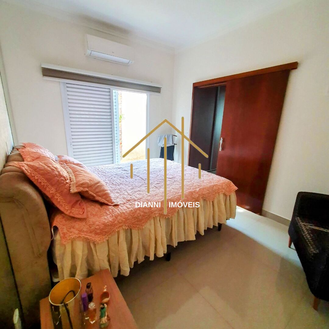 Casa de Condomínio com 3 quartos à venda, 230m² — foto 10 de 28