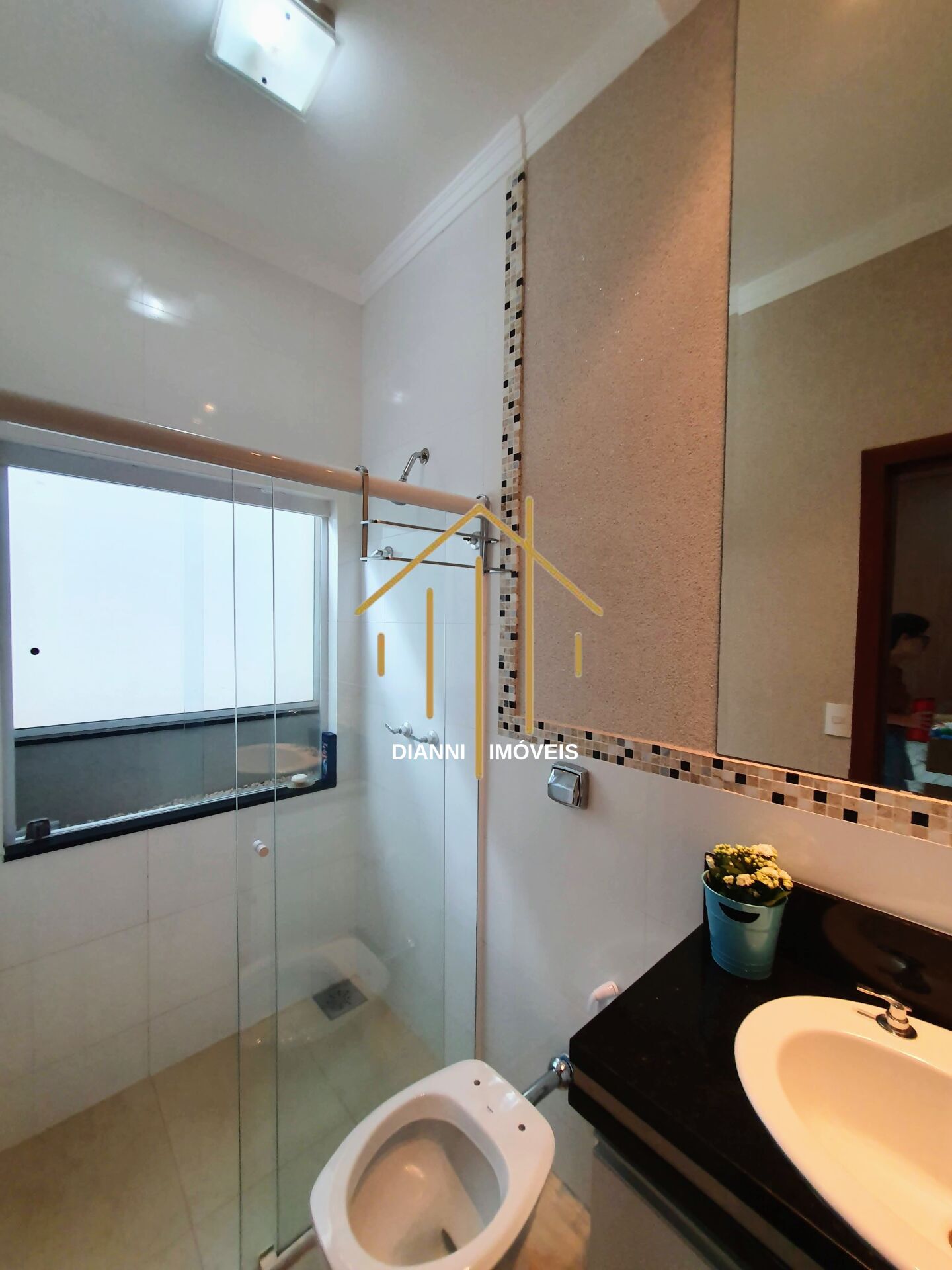 Casa de Condomínio com 3 quartos à venda, 230m² — foto 18 de 28