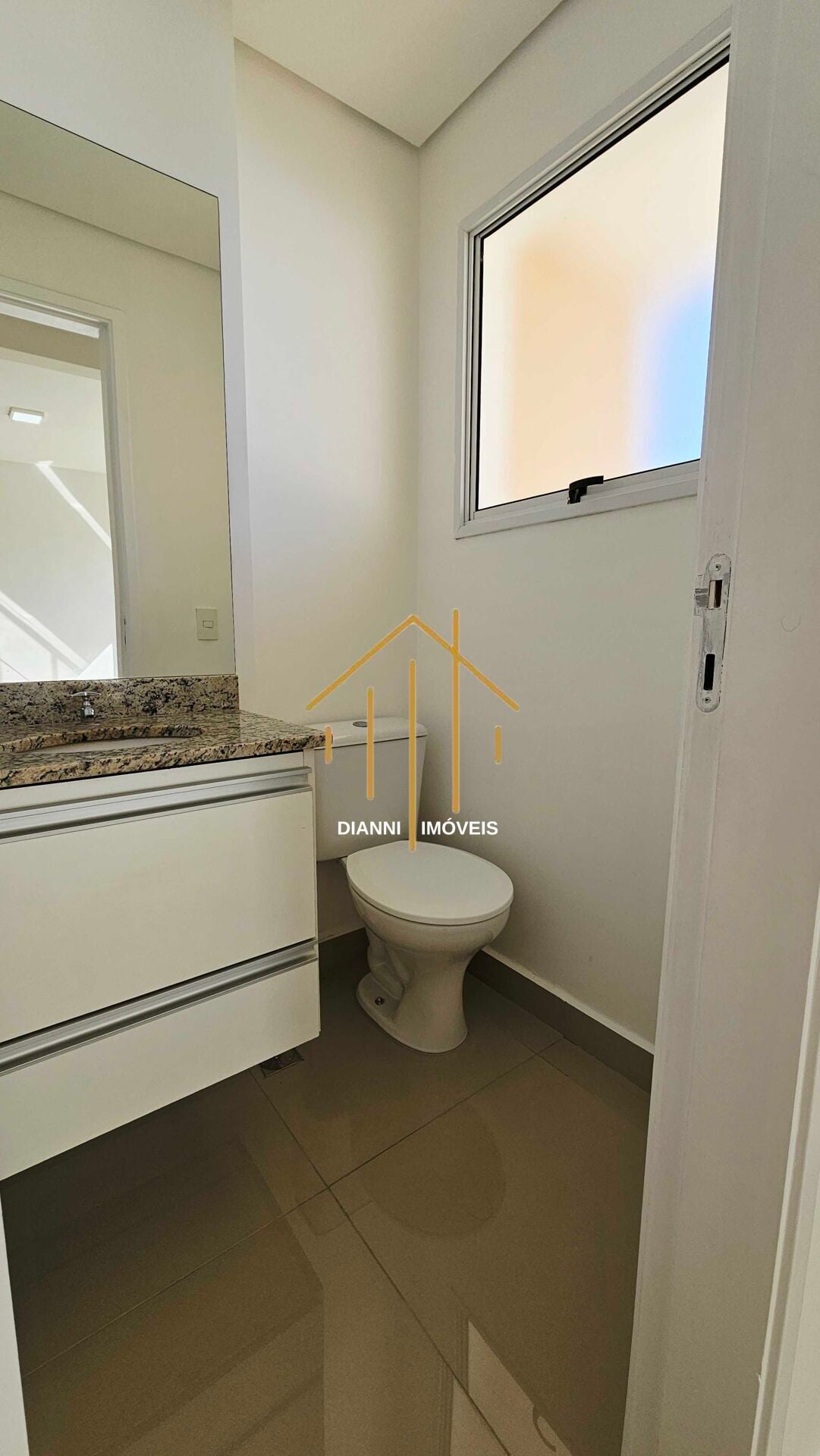 Casa de Condomínio com 4 quartos à venda, 124m² — foto 3 de 20