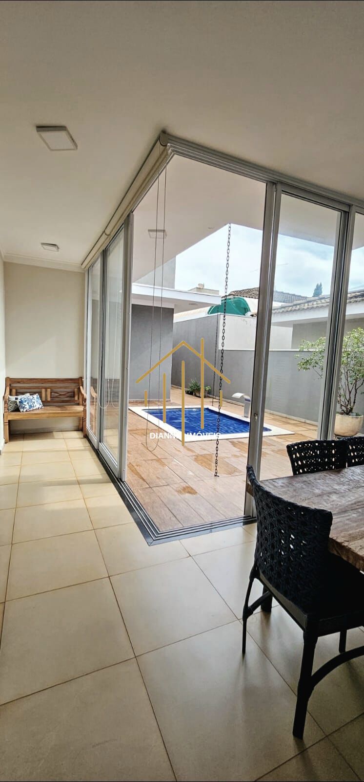 Casa de Condomínio com 3 quartos à venda, 234m² — foto 15 de 42