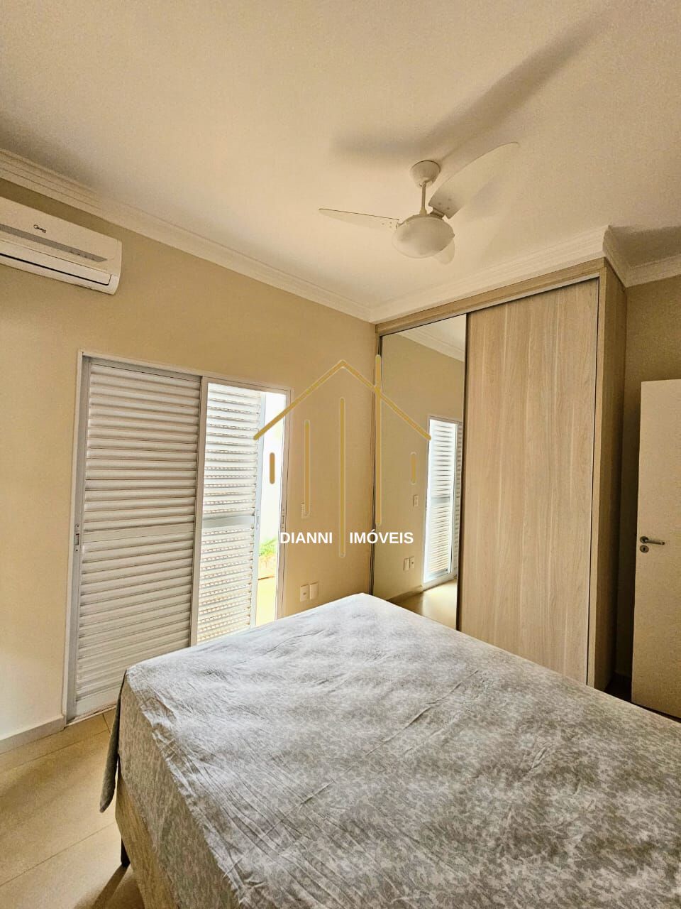 Casa de Condomínio com 3 quartos à venda, 234m² — foto 23 de 42