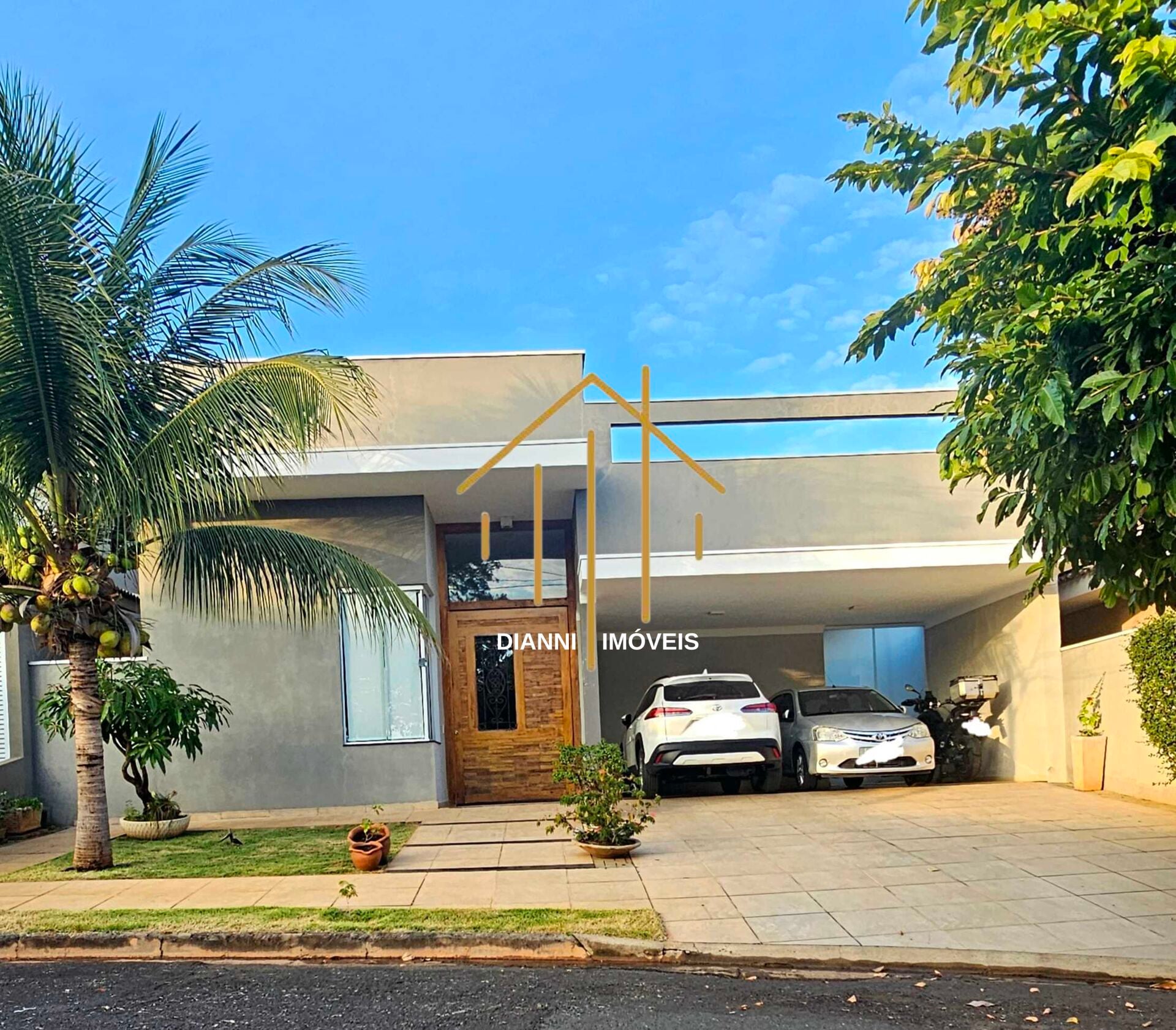 Casa de Condomínio com 3 quartos à venda, 234m² — foto 1 de 42