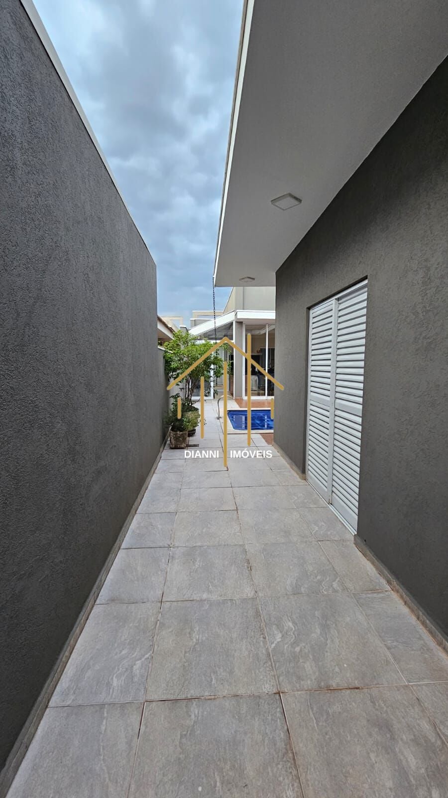 Casa de Condomínio com 3 quartos à venda, 234m² — foto 20 de 42