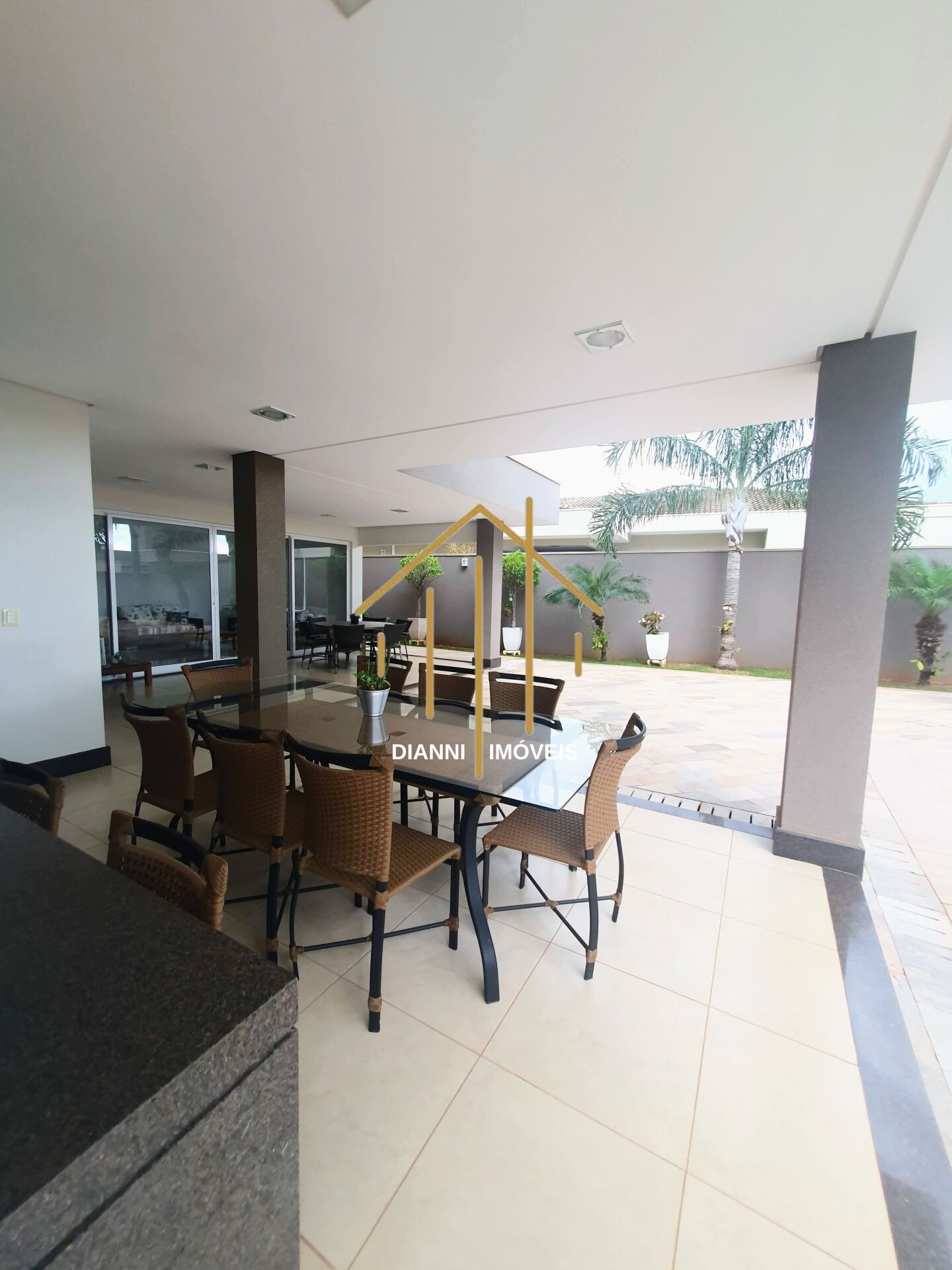 Casa de Condomínio com 4 quartos à venda, 340m² — foto 8 de 37