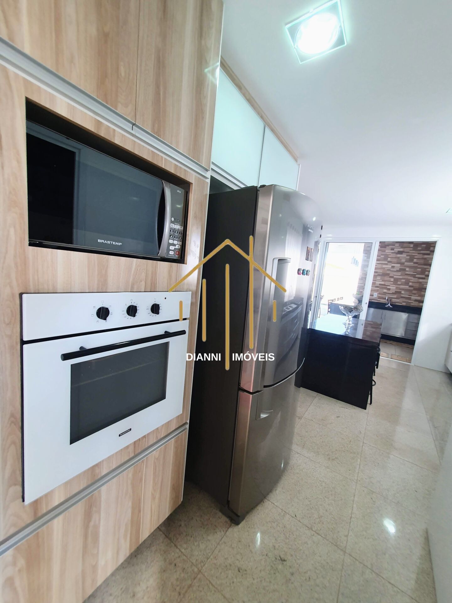Casa de Condomínio com 4 quartos à venda, 340m² — foto 16 de 37