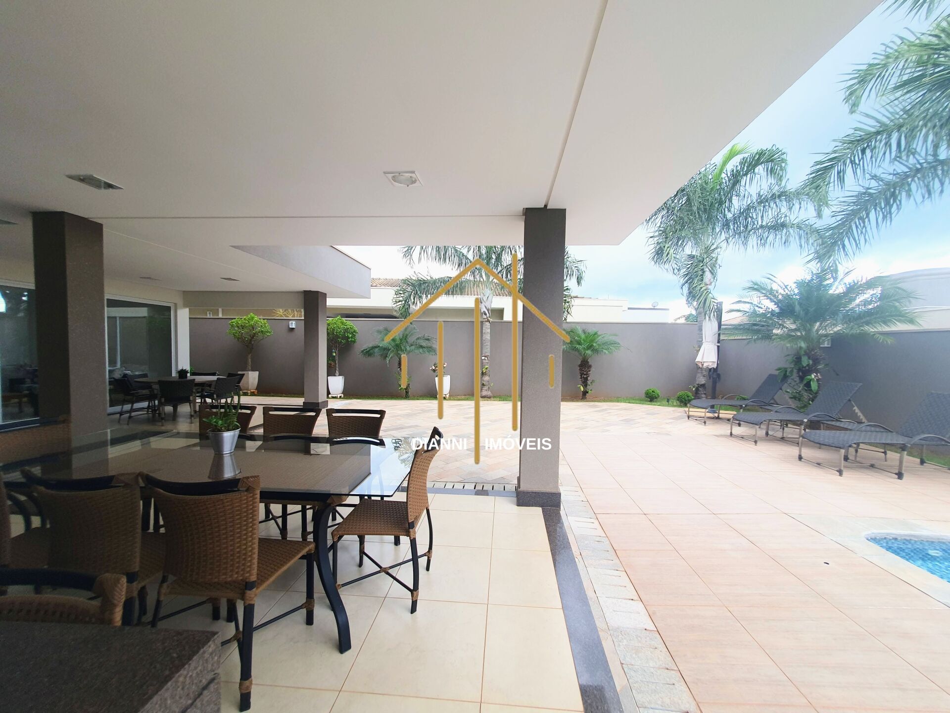 Casa de Condomínio com 4 quartos à venda, 340m² — foto 9 de 37
