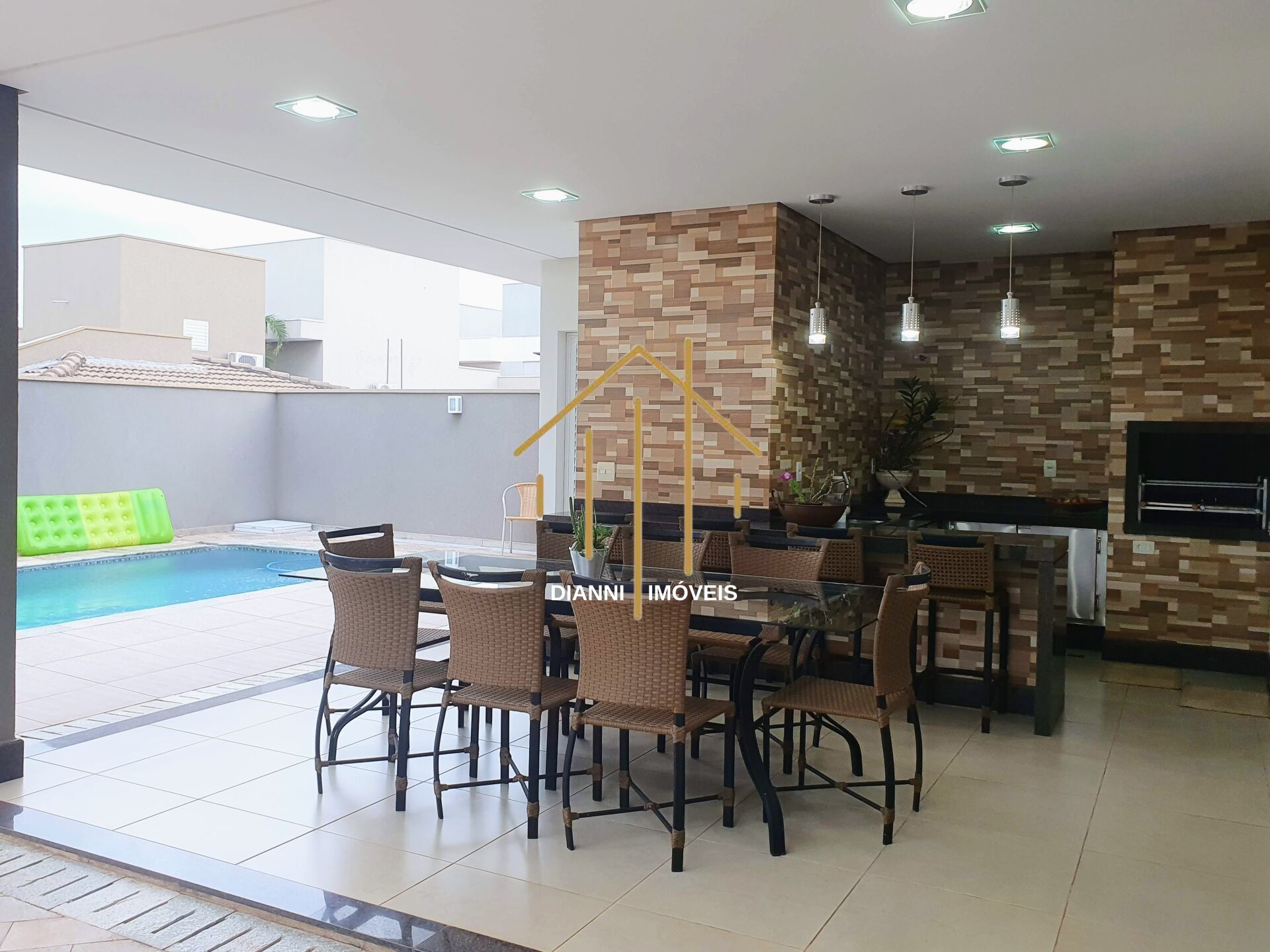 Casa de Condomínio com 4 quartos à venda, 340m² — foto 11 de 37
