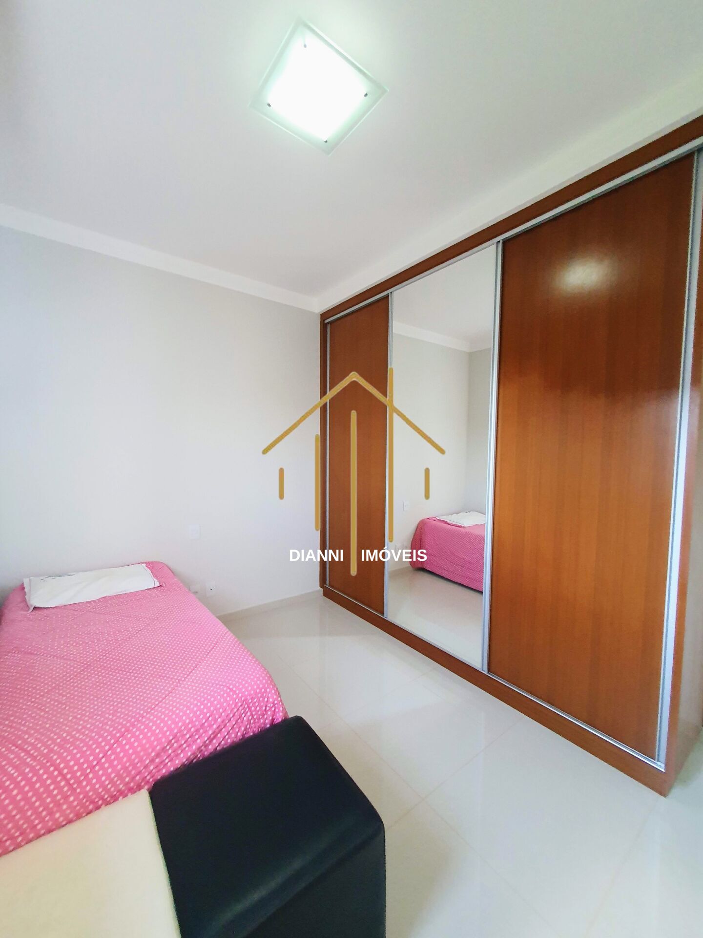 Casa de Condomínio com 4 quartos à venda, 340m² — foto 25 de 37