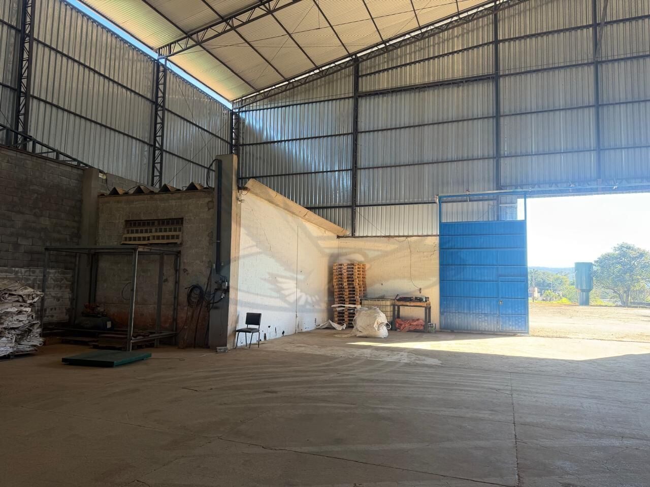 Depósito-Galpão, 750 m² - Foto 1