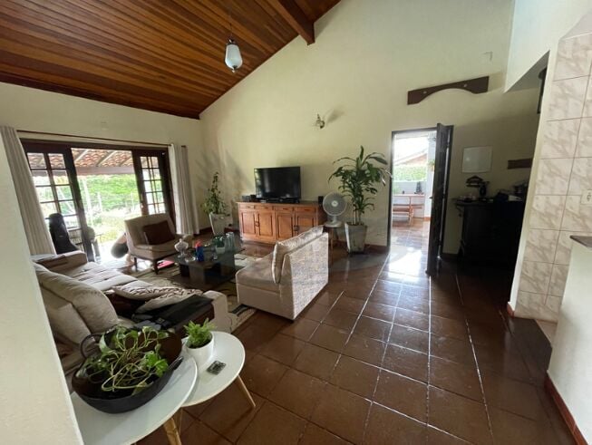 Chácara, 6 quartos, 1000 m² - Foto 3