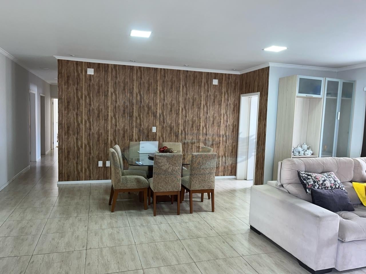 Casa, 4 quartos, 242 m² - Foto 3