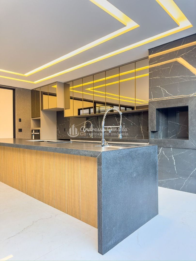 Casa, 3 quartos, 260 m² - Foto 13