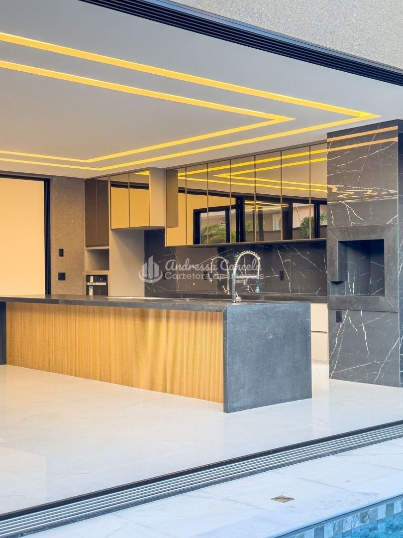 Casa, 3 quartos, 260 m² - Foto 11