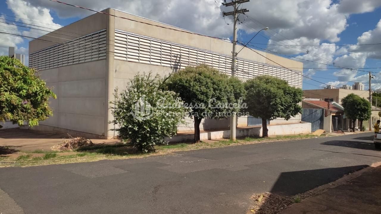 Loja-Salão, 546 m² - Foto 1