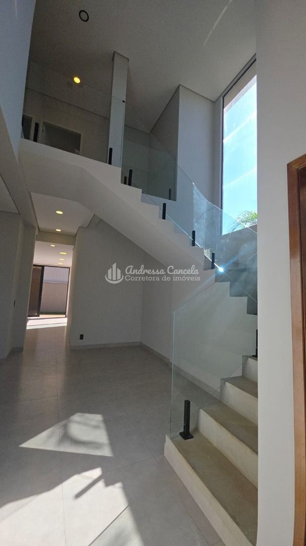 Sobrado, 3 quartos, 250 m² - Foto 4