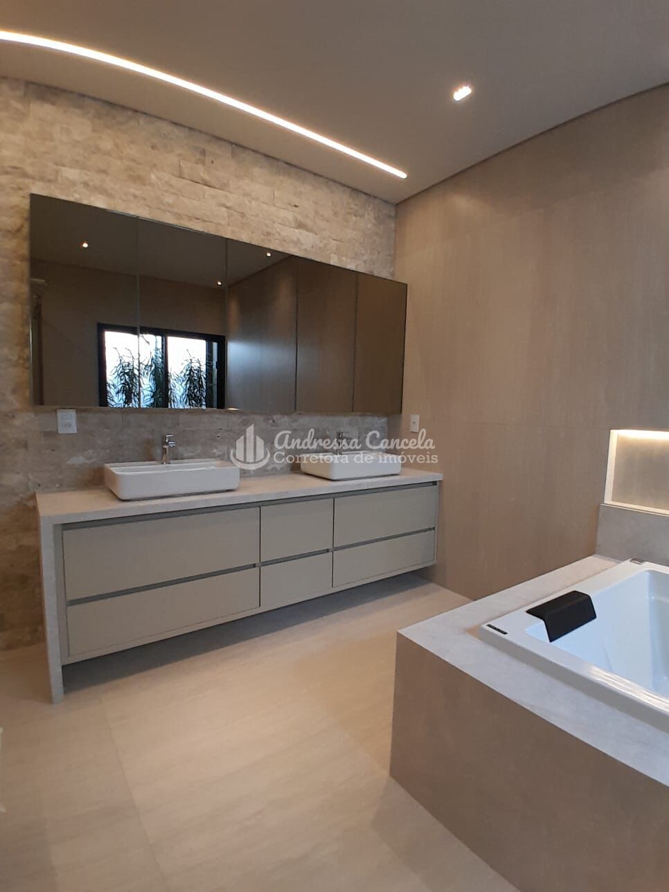 Casa, 4 quartos, 330 m² - Foto 35