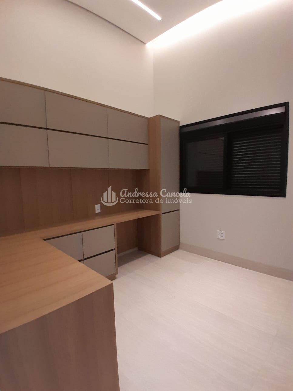 Casa, 4 quartos, 330 m² - Foto 9