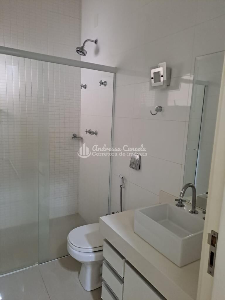 Casa, 4 quartos, 330 m² - Foto 22