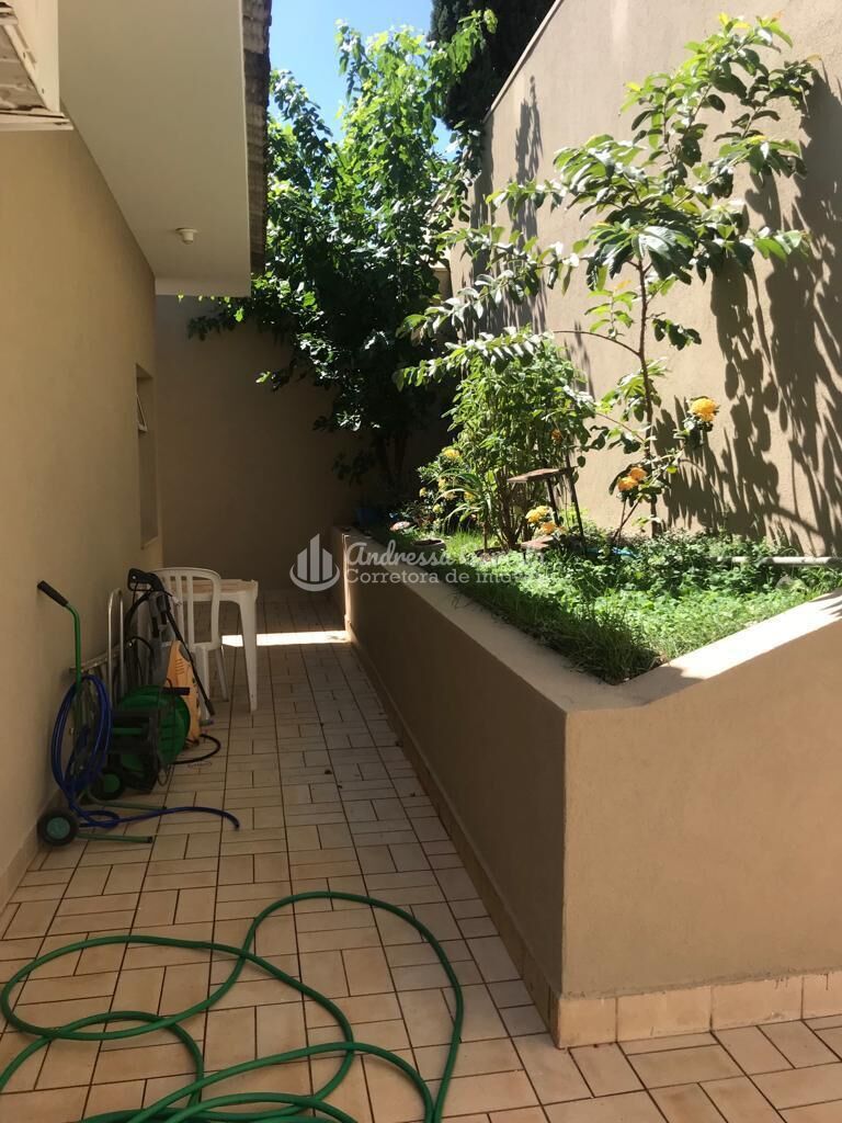 Casa, 4 quartos, 330 m² - Foto 4