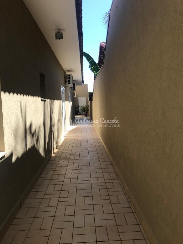 Casa, 4 quartos, 330 m² - Foto 35