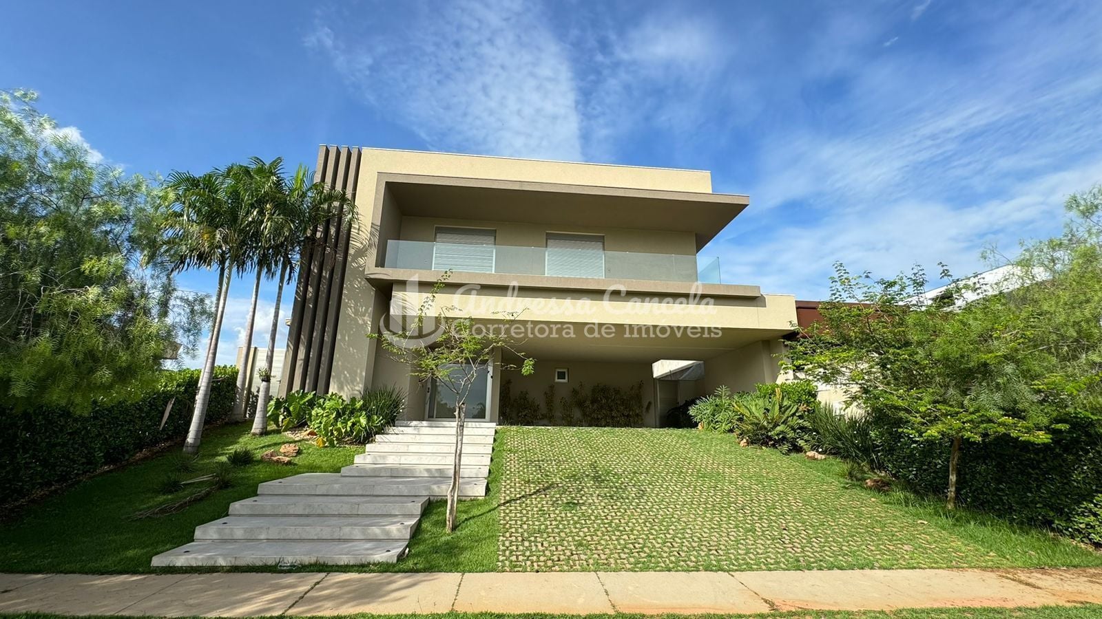 Sobrado, 5 quartos, 754 m² - Foto 1