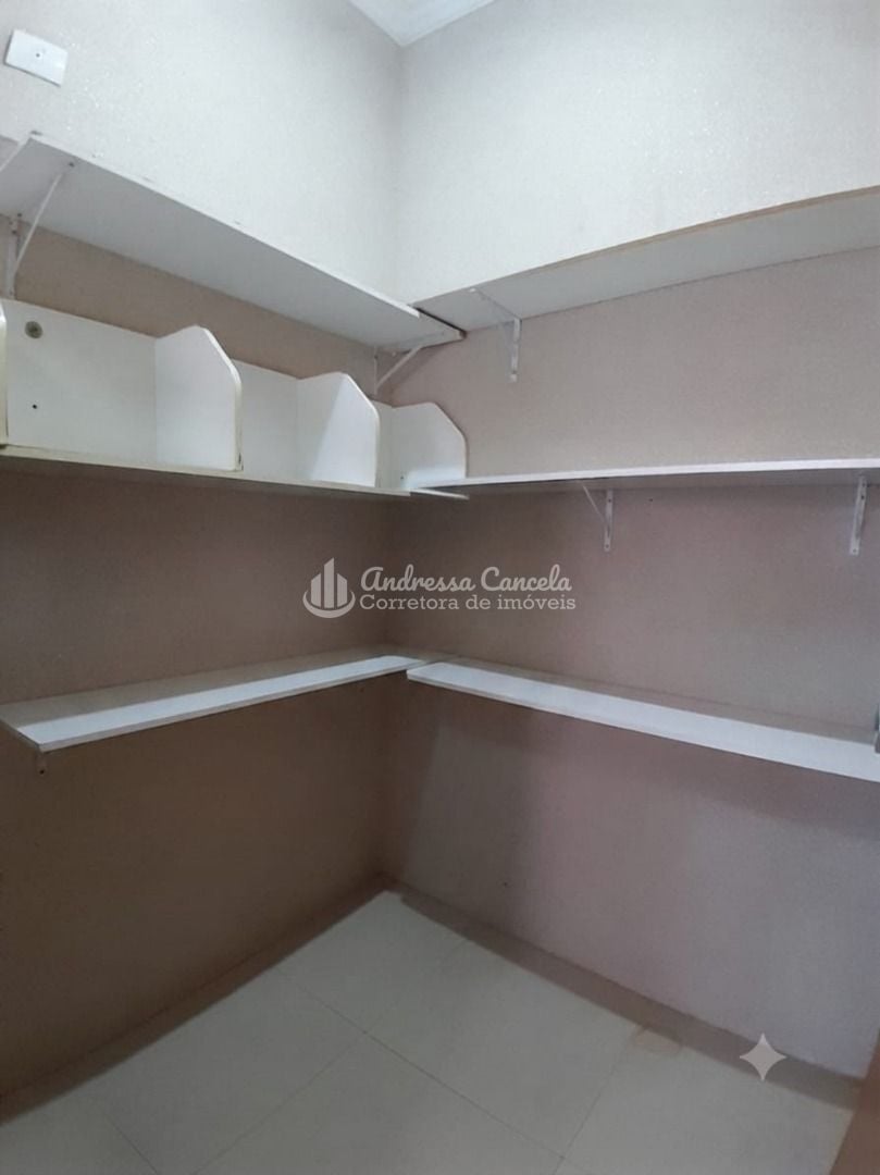 Casa, 3 quartos, 245 m² - Foto 16