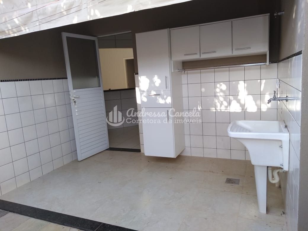 Casa, 3 quartos, 200 m² - Foto 2