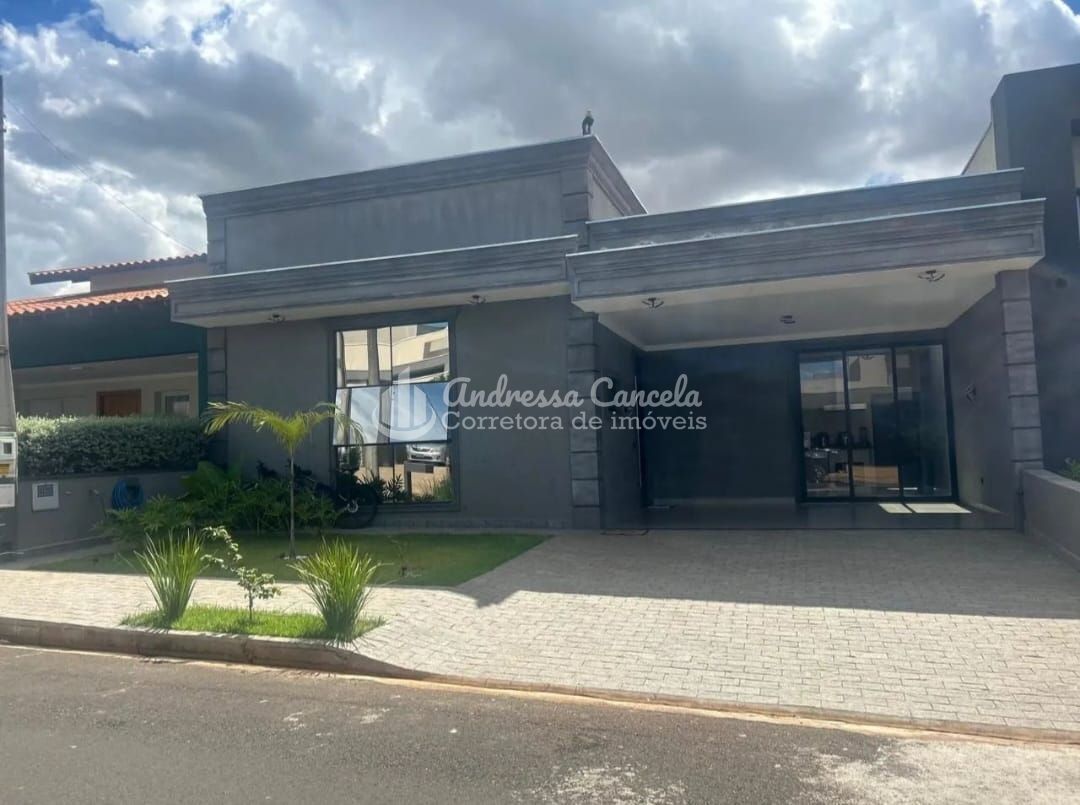 Casa, 4 quartos, 220 m² - Foto 1