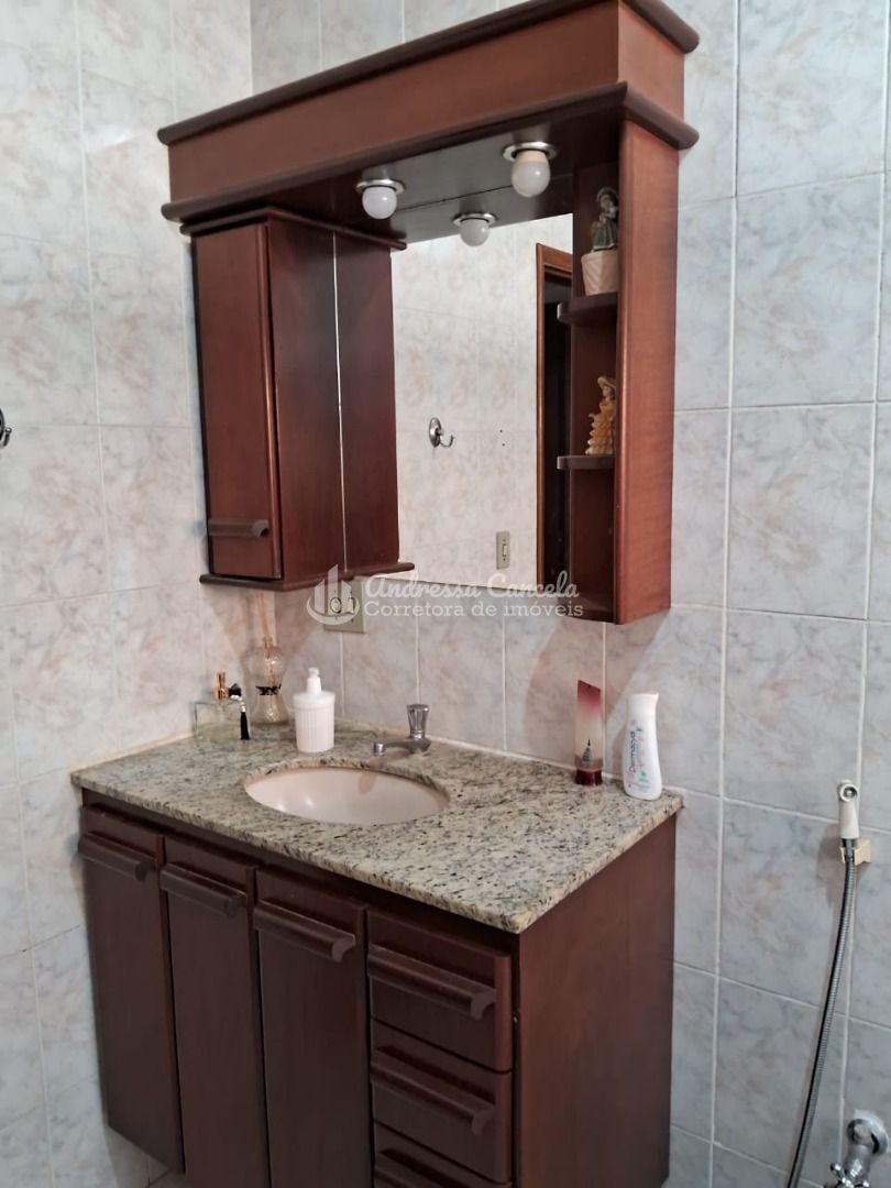Casa, 4 quartos, 240 m² - Foto 29