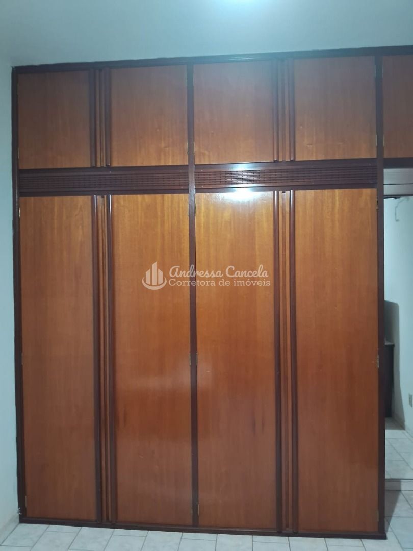 Casa, 4 quartos, 240 m² - Foto 27
